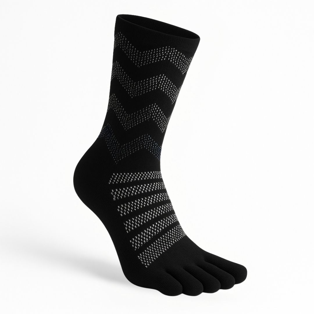 Kintoe Merino Wool Crew toe socks in black
