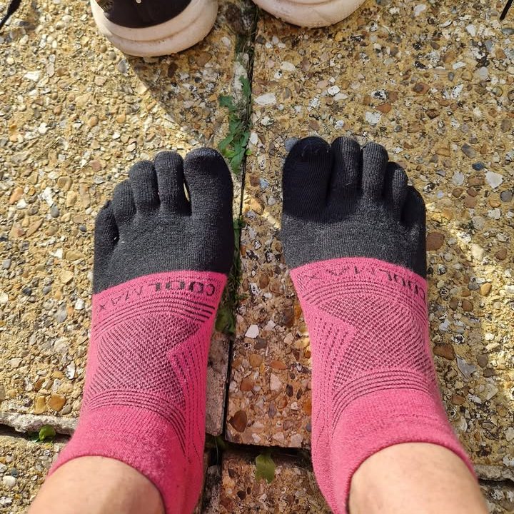 Kintoe customer wearing toe socks